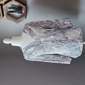 Gibson Latimer Blouse - Size L - NWT!